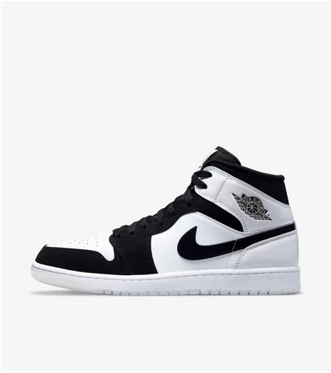 nike air jordan 1 mid deutschland|jordan 1 mid se black.